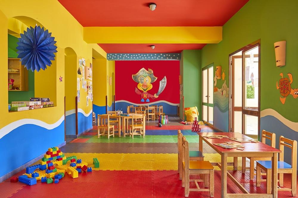 Jaz Belvedere Resort Sharm el-Sheikh Exterior foto A nursery school in Spain