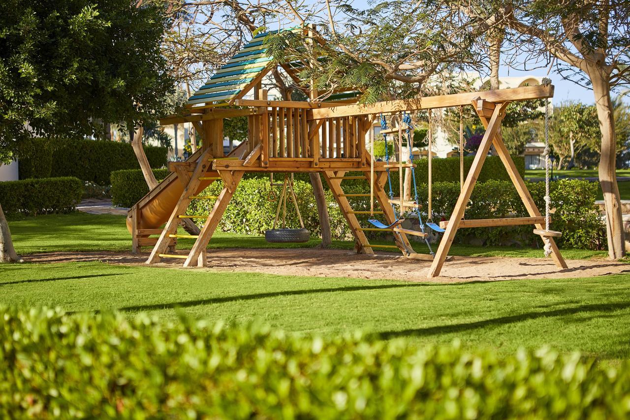 Jaz Belvedere Resort Sharm el-Sheikh Exterior foto Playground at the school